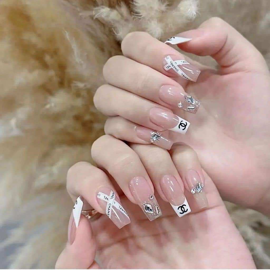 Nailbox tay thiết kế