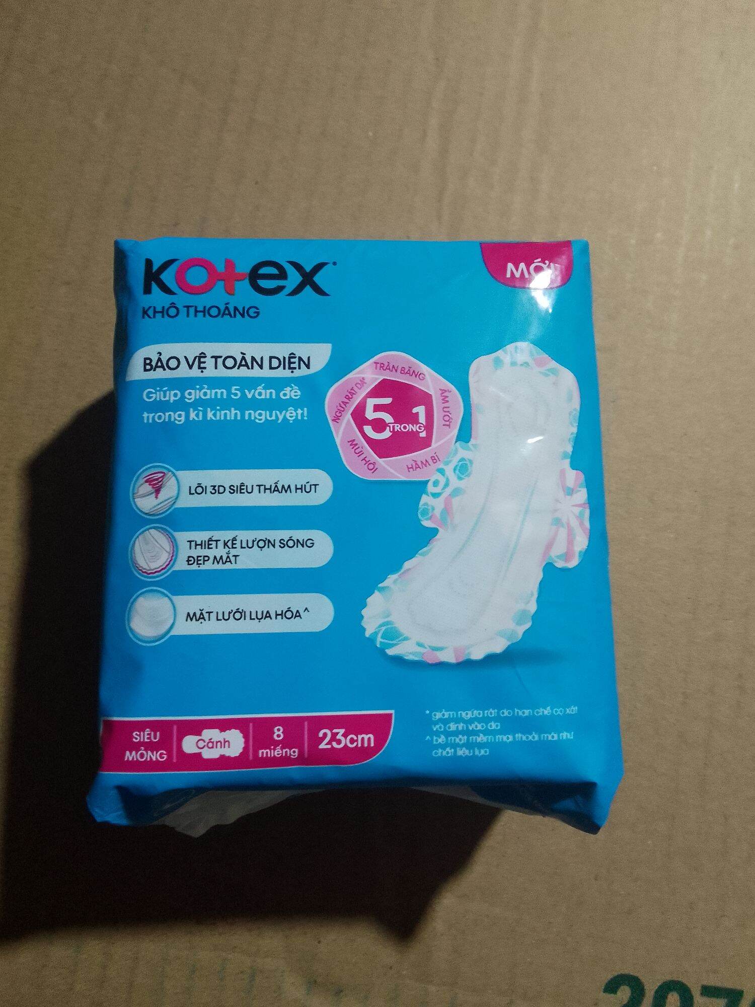 Băng vệ sinh kotex siêu mỏng có cánh 8 miếng