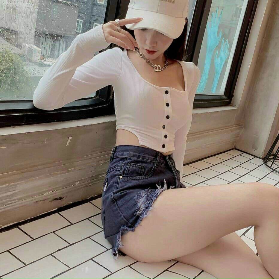 Áo tay dài khoét khoe eo đỉnh xinh xịn u1