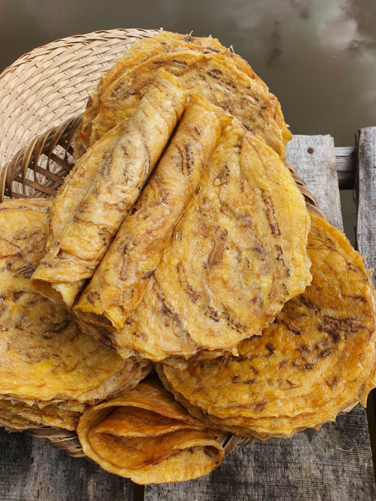 Chuối ép Khô Cà Mau 1kg Hàng loại 1. Thơm Ngon phơi đủ nắng