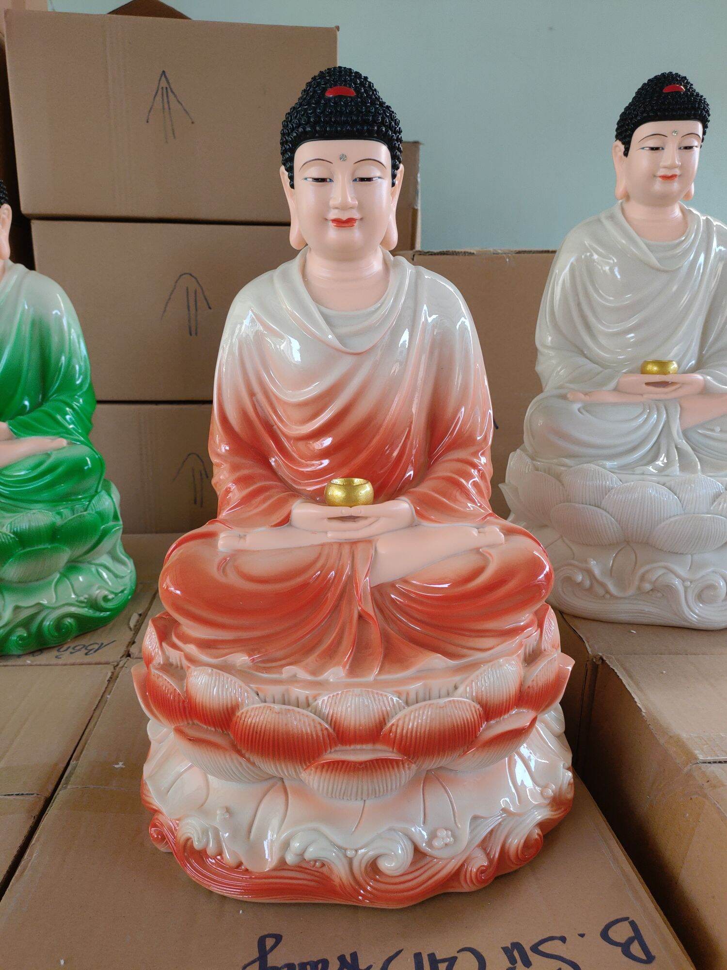 Tượng bổn sư thích ca cao 30cm