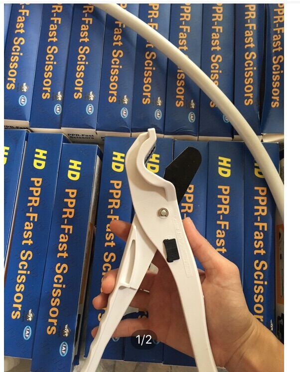 Kéo cắt ống nhựa