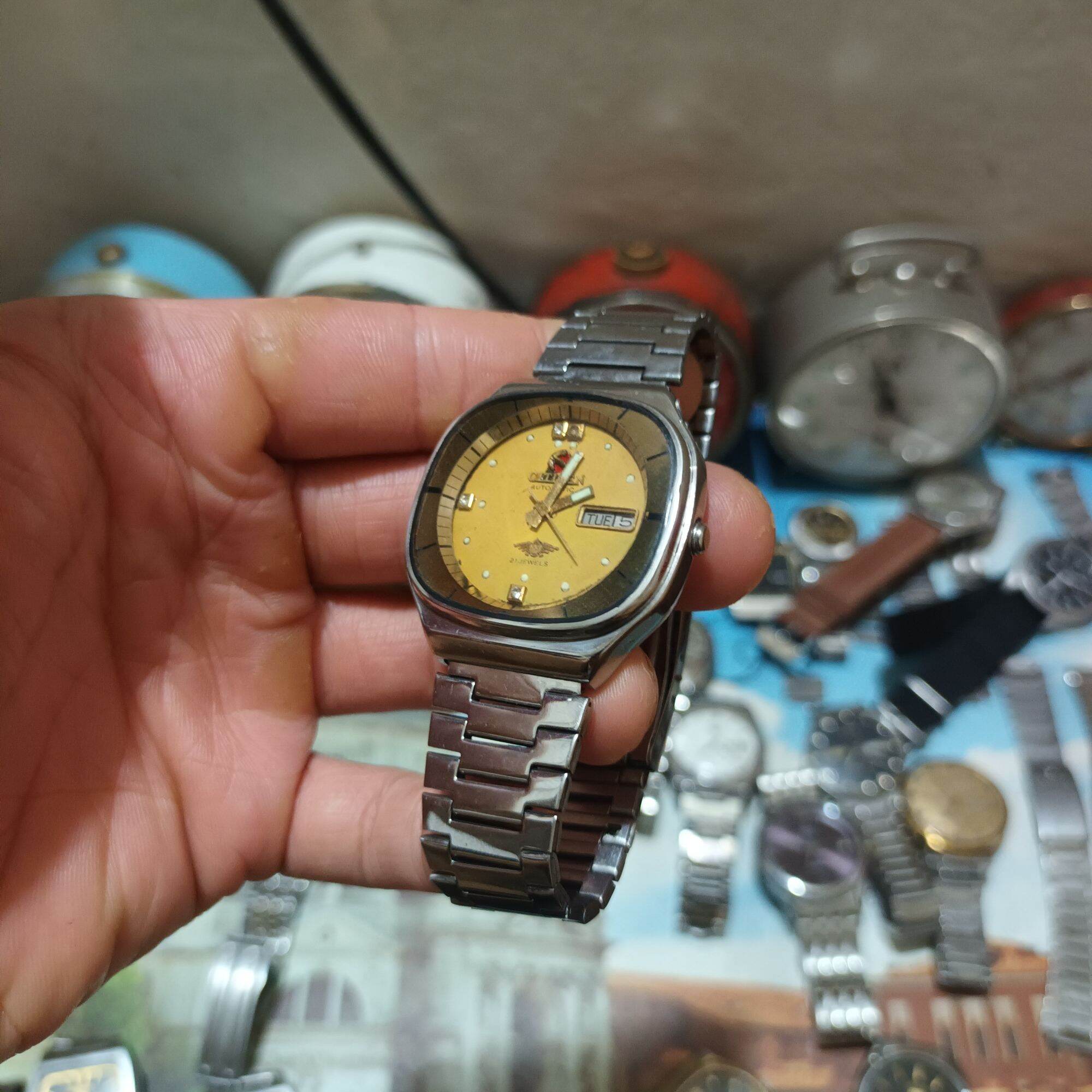 Đồng hồ Citizen automatic cổ 21 Jewels 4 hạt xoàn