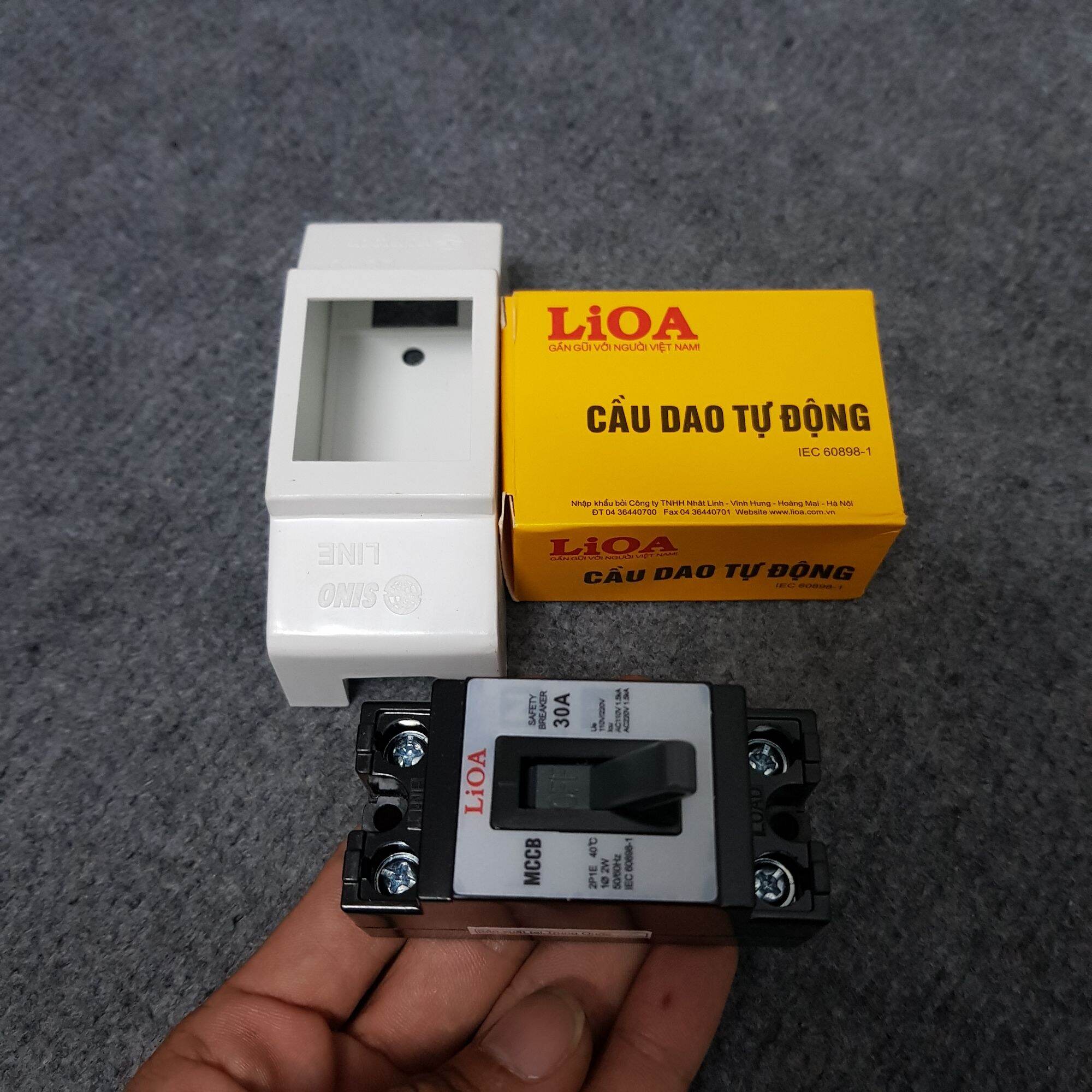 Attomat, cầu dao tự động LiOa 20A, 30A