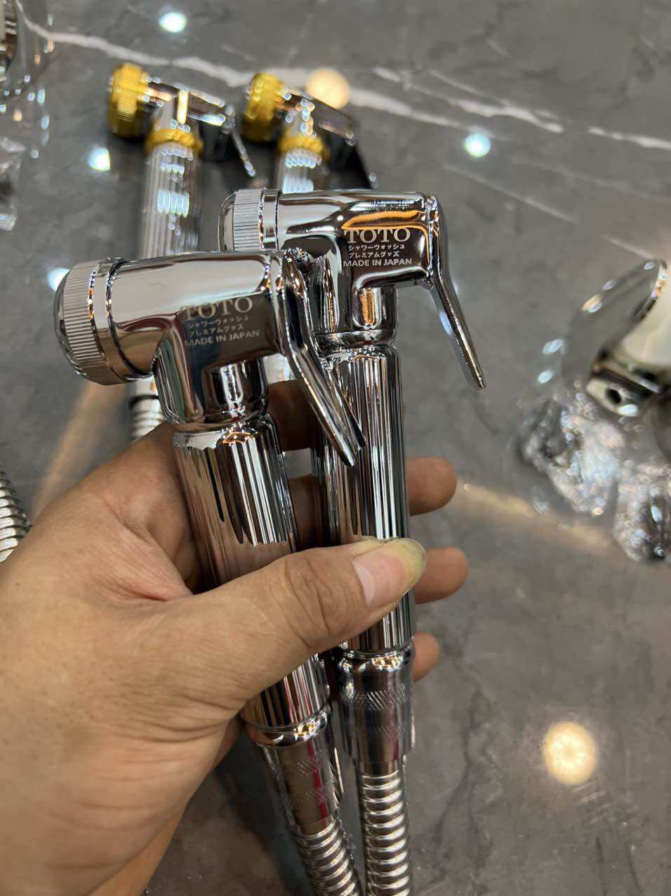 Vòi xịt vệ sinh hàng nội địa nhật(made in japan)
