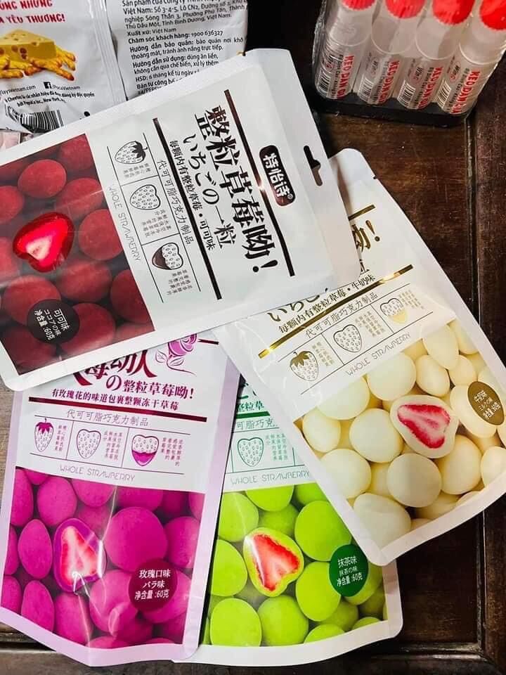 Kẹo socola bọc dâu 4 vị chọn ( matcha, cacao, vani, sakura )