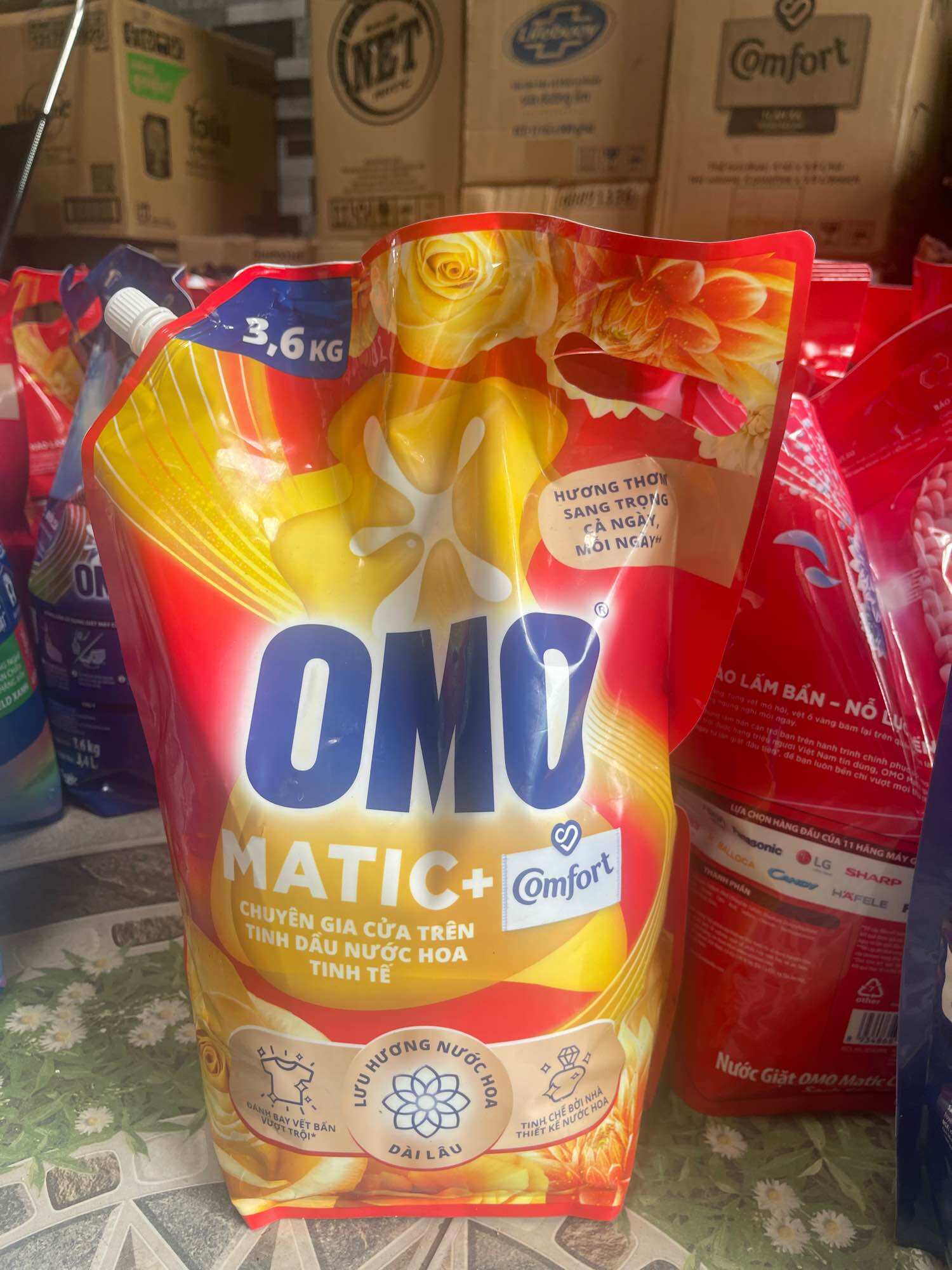 Nước giặt OMO matic túi 3.6kg hương Comfort mẫu mới