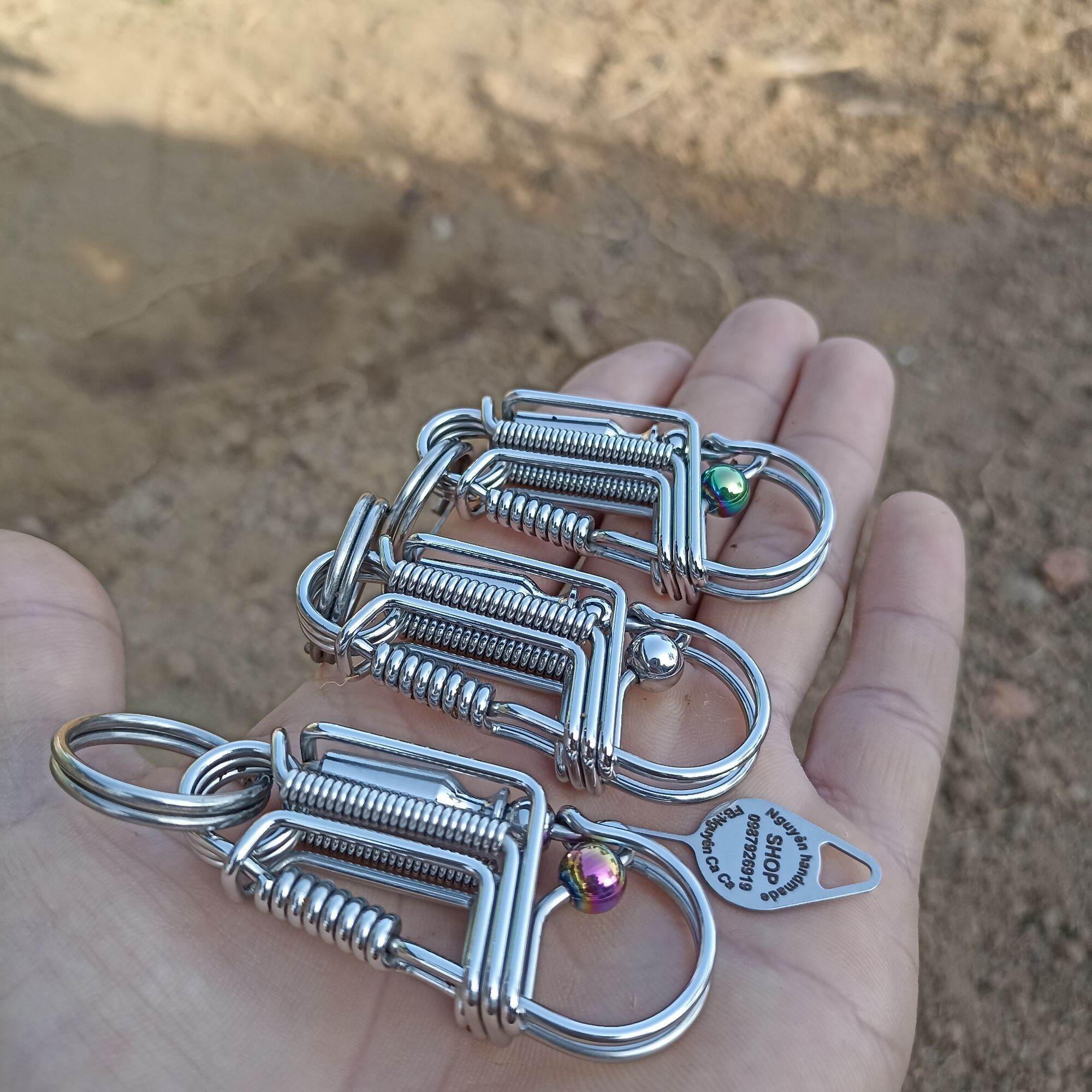 MÓC KHOÁ THỦ CÔNG LỤC BÌNH INOX