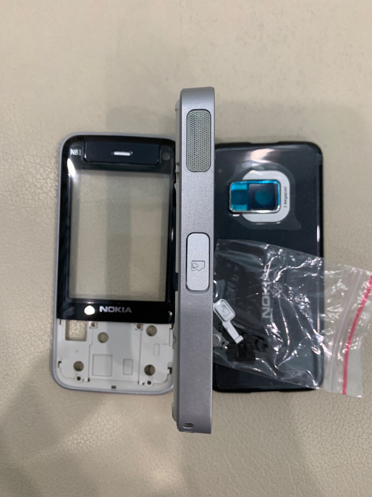 Vỏ kèm sườn nokia N81-2g
