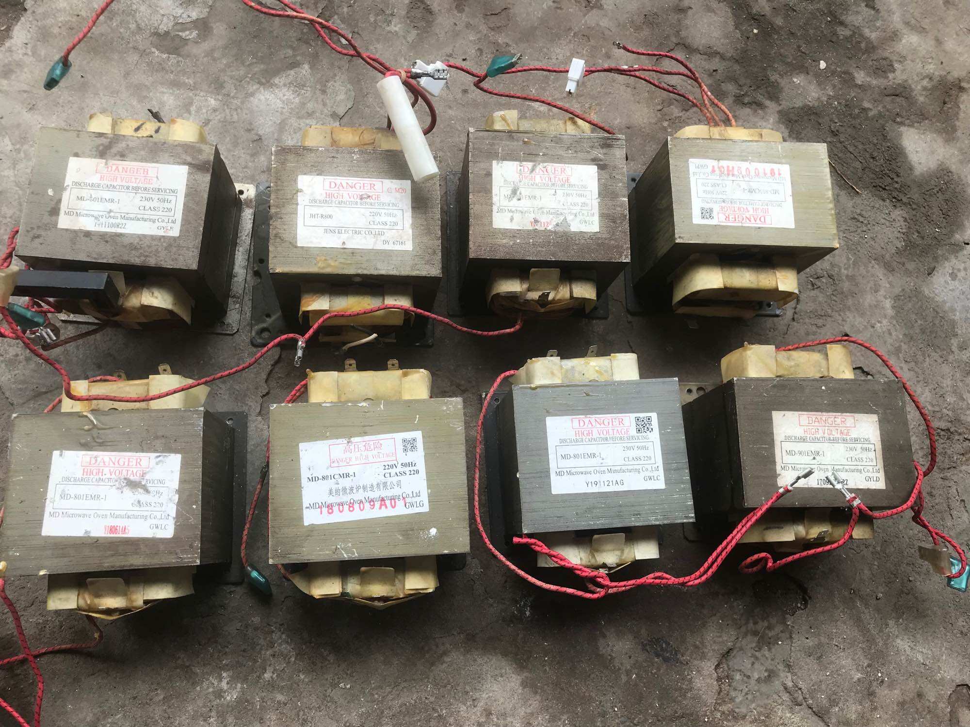 Biến áp lò vi sóng 800e tháo máy còn đầy đủ dây lắp lò vi sóng