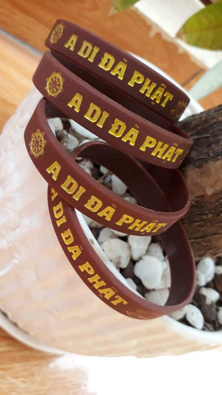 vòng tay danh hiệu a Di Đà Phật