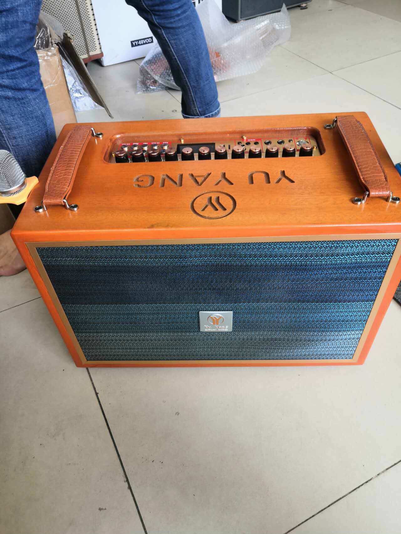 Loa xách tay YY68