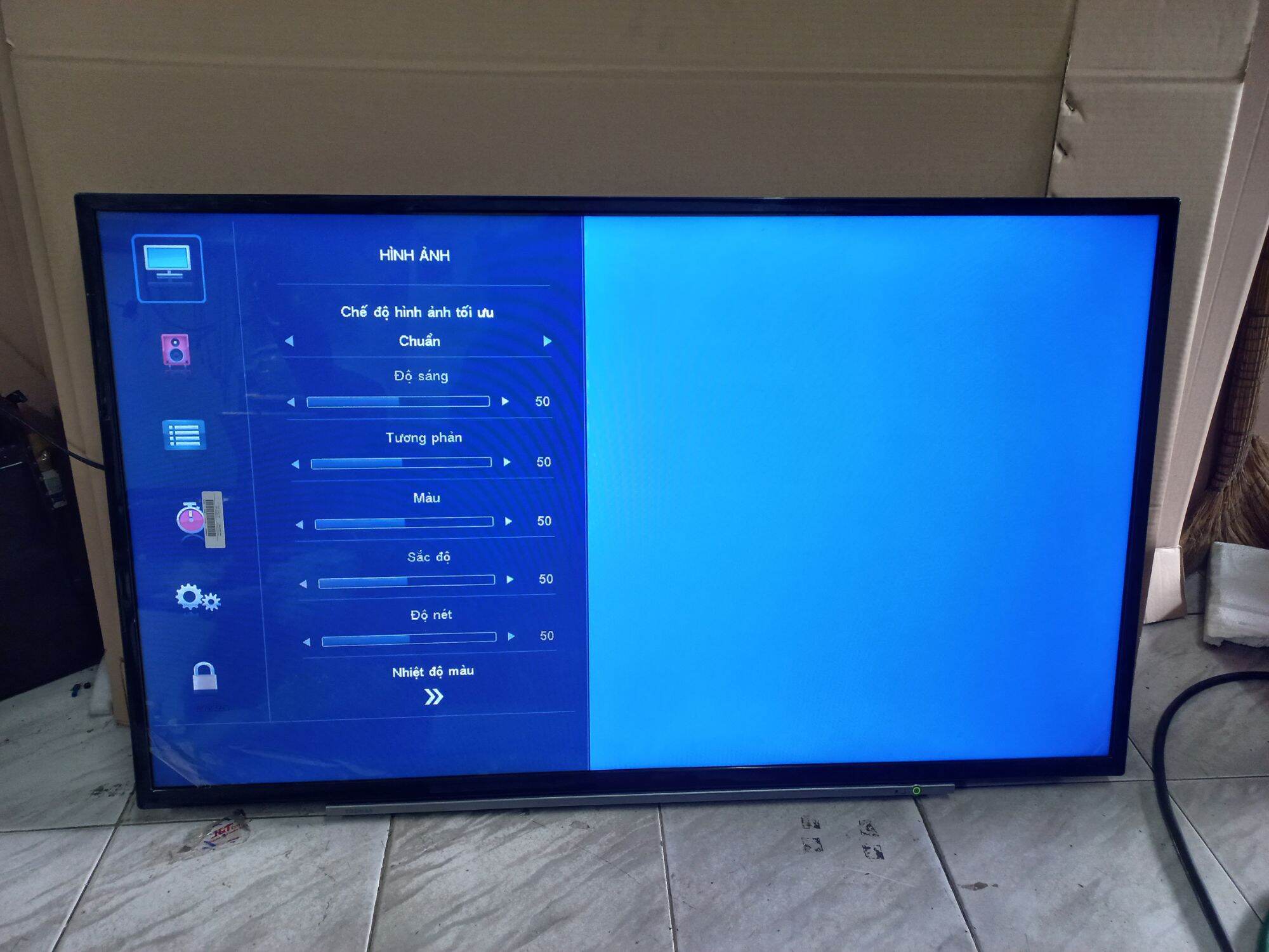 Tivi Led Toshiba 49in model 49L3650 màn hình mới 100% nguyên seal BH 1 năm kết nối hdmi usb DT...