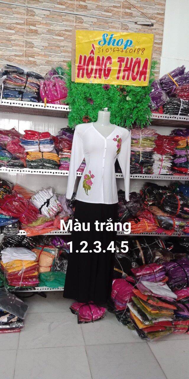 bà ba thêu hoa sen