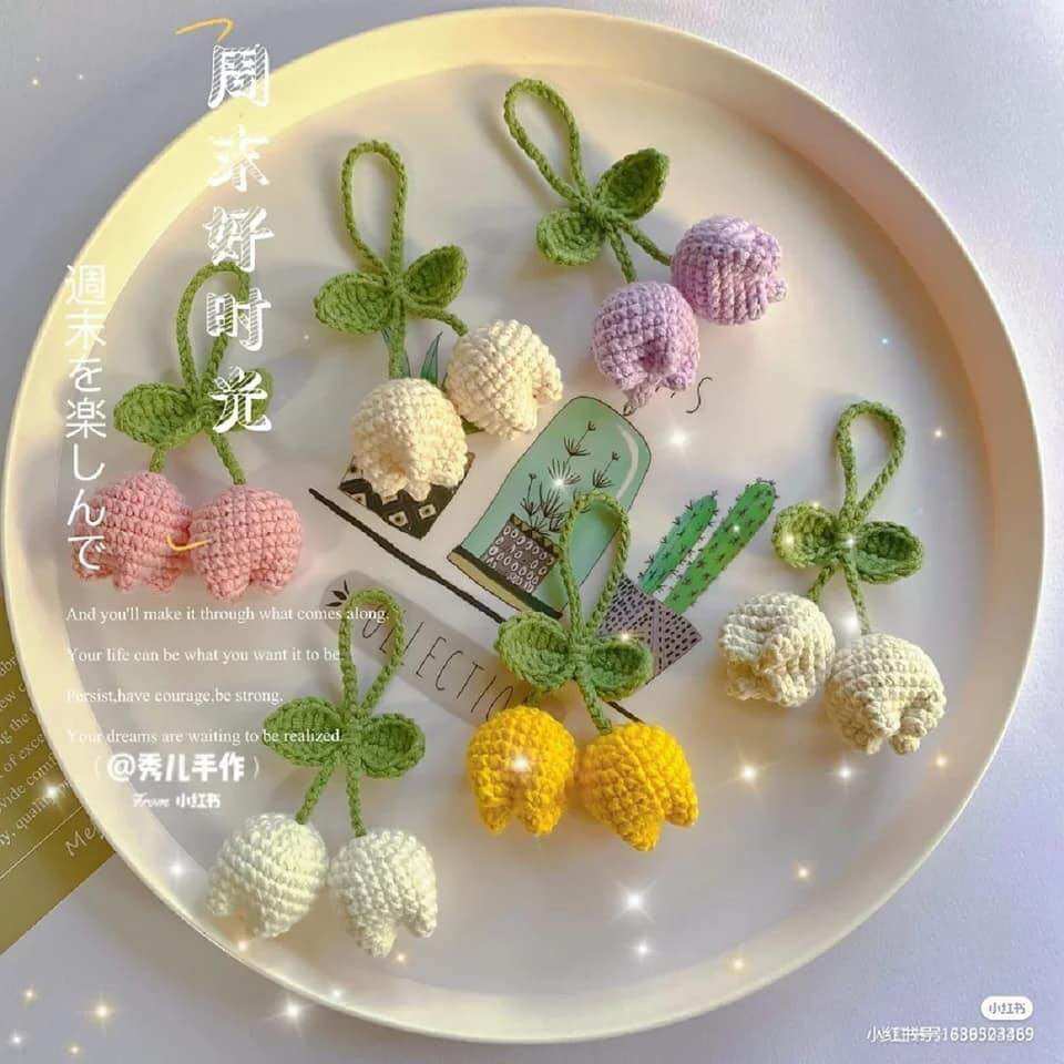 Móc khoá hoa tulip bằng len handmade
