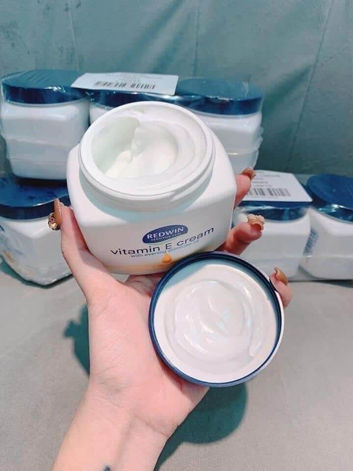 Kem dưỡng da mềm mịn redwin vitamin e cream úc 300g