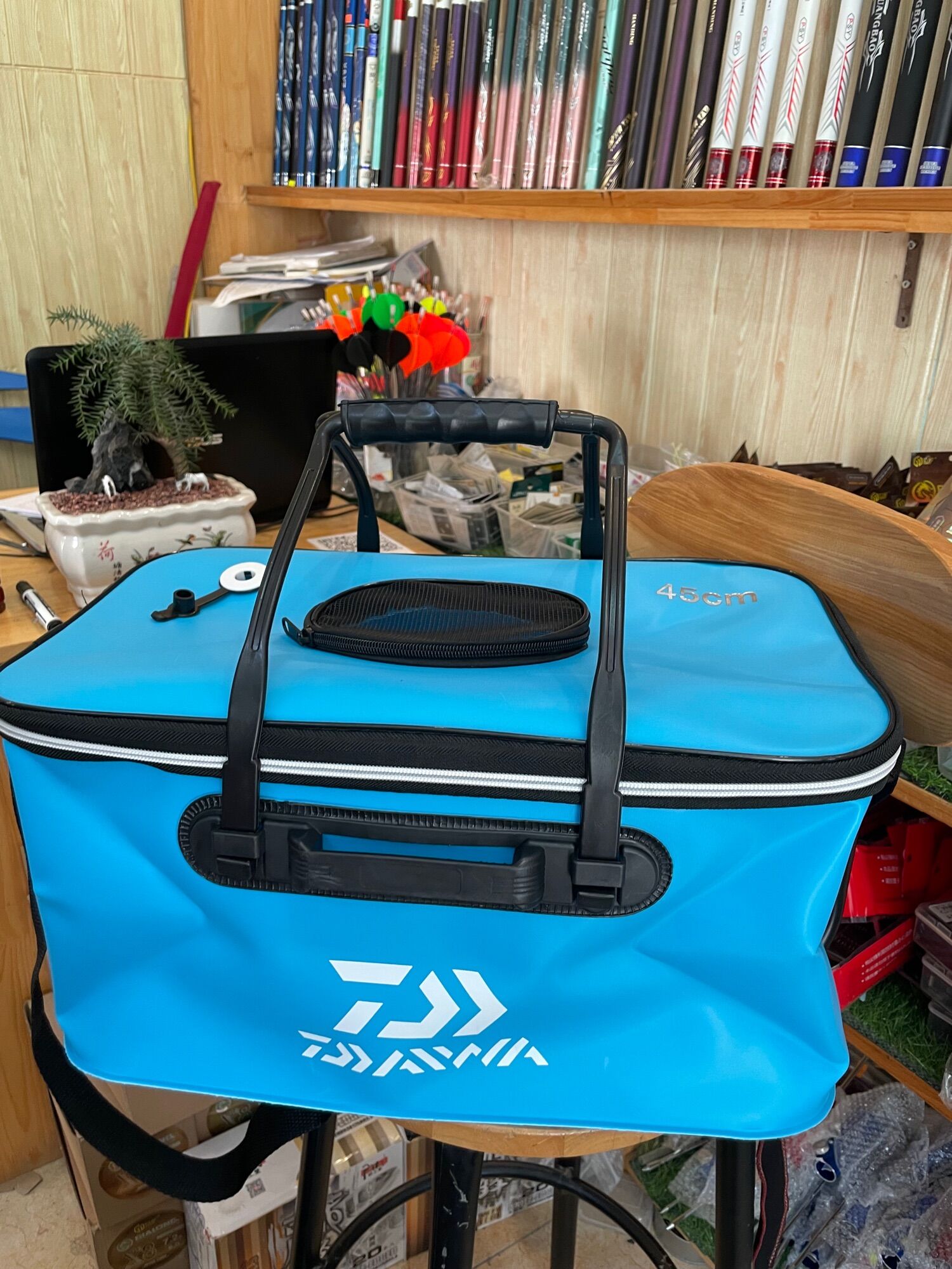 Thùng Đựng Cá Cao Su Daiwa 45Cm