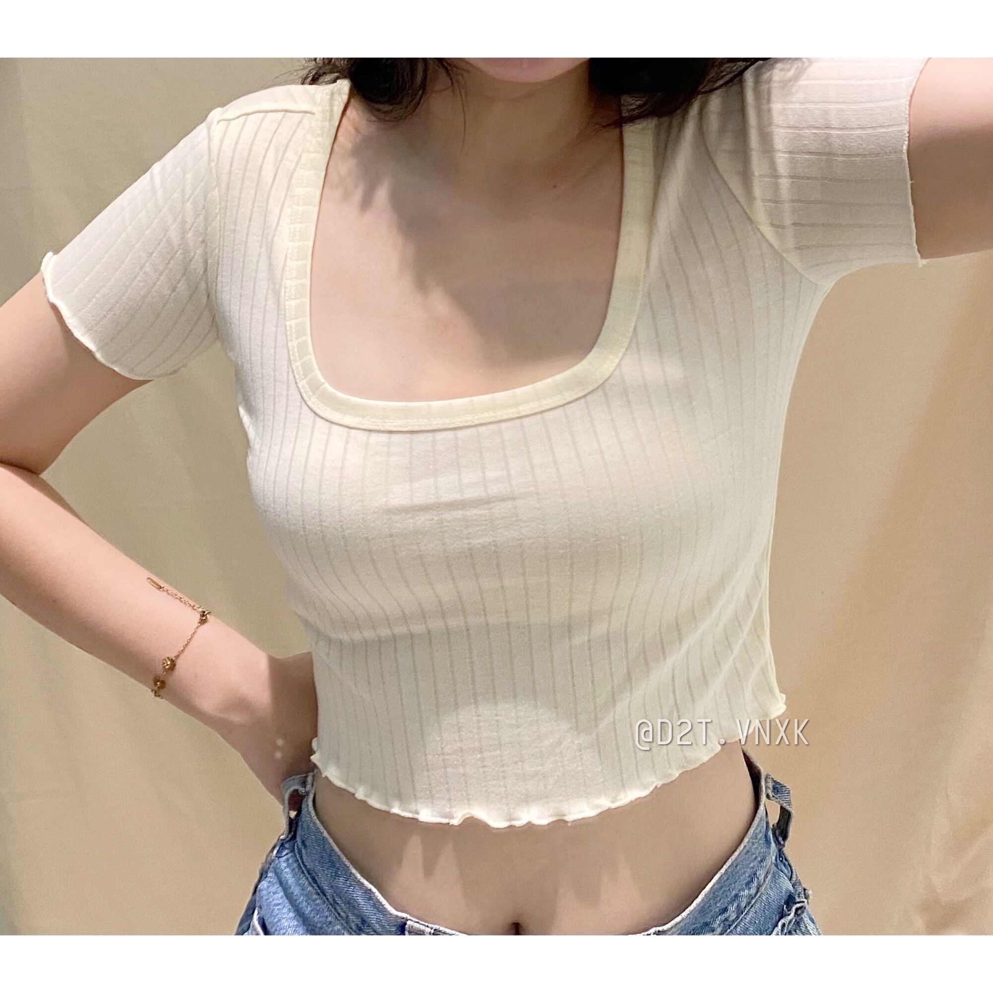 Áo Croptop Cổ U F21 VNXK