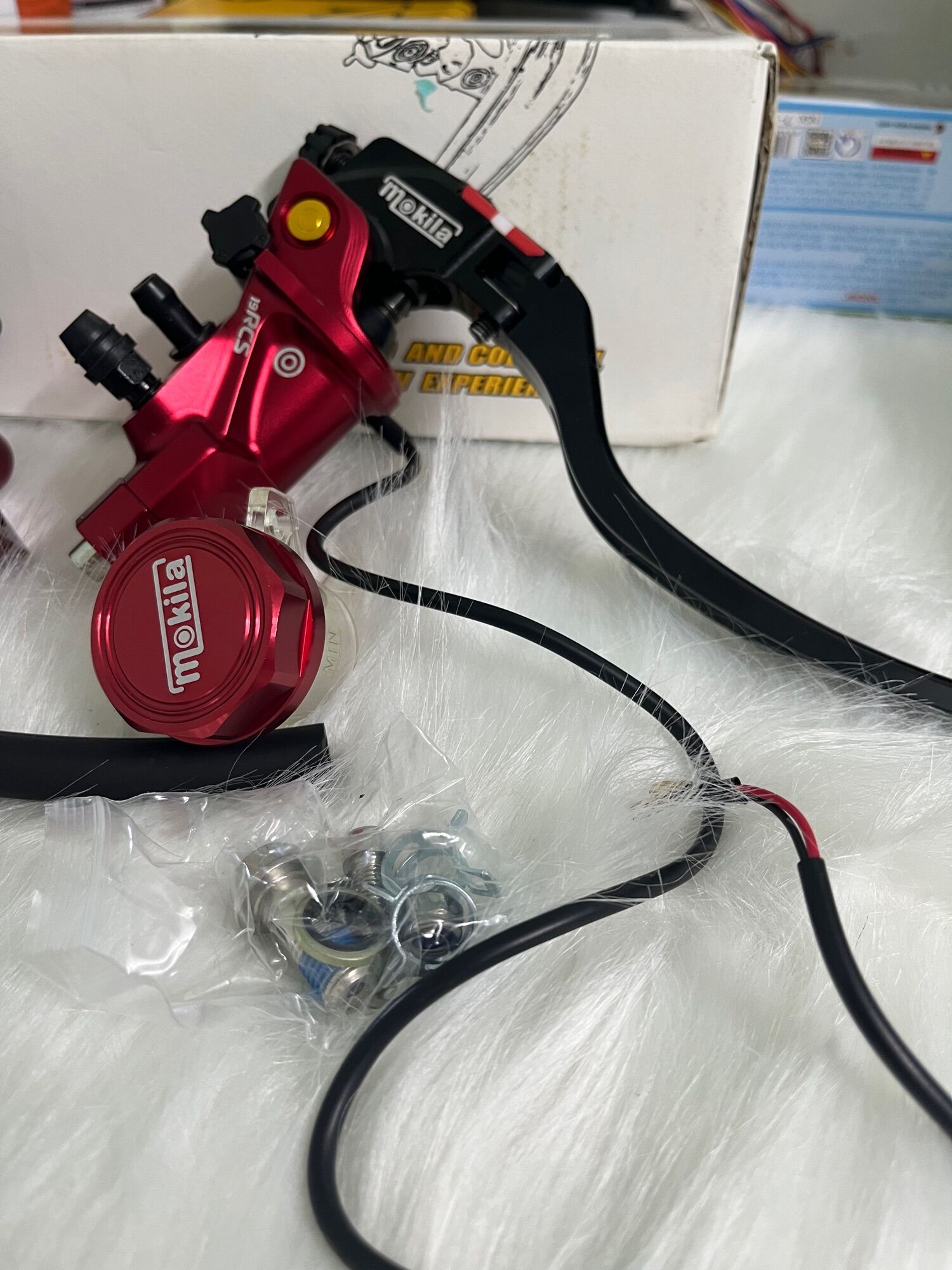 Tay phanh bình dầu dời 19 RCS cho xe máy xe điện