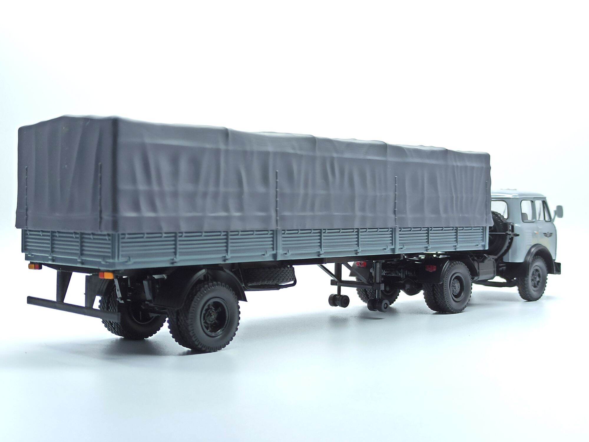 Mô hình xe Maz504 & Mooc 9380