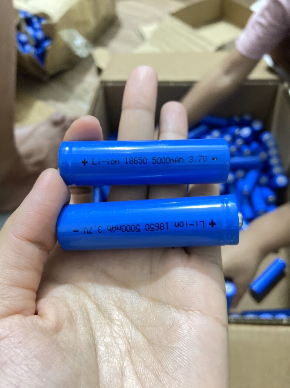 Pin 18650 dung lượng 5000mAh , 3,7v