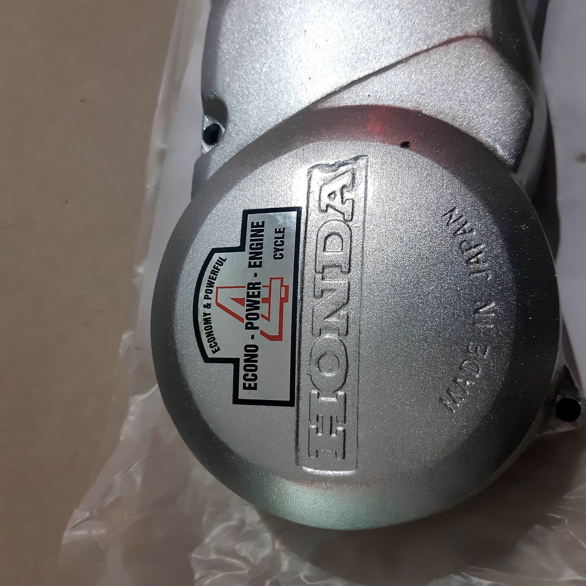 Nắp đuôi cá gắn xe cúp 81