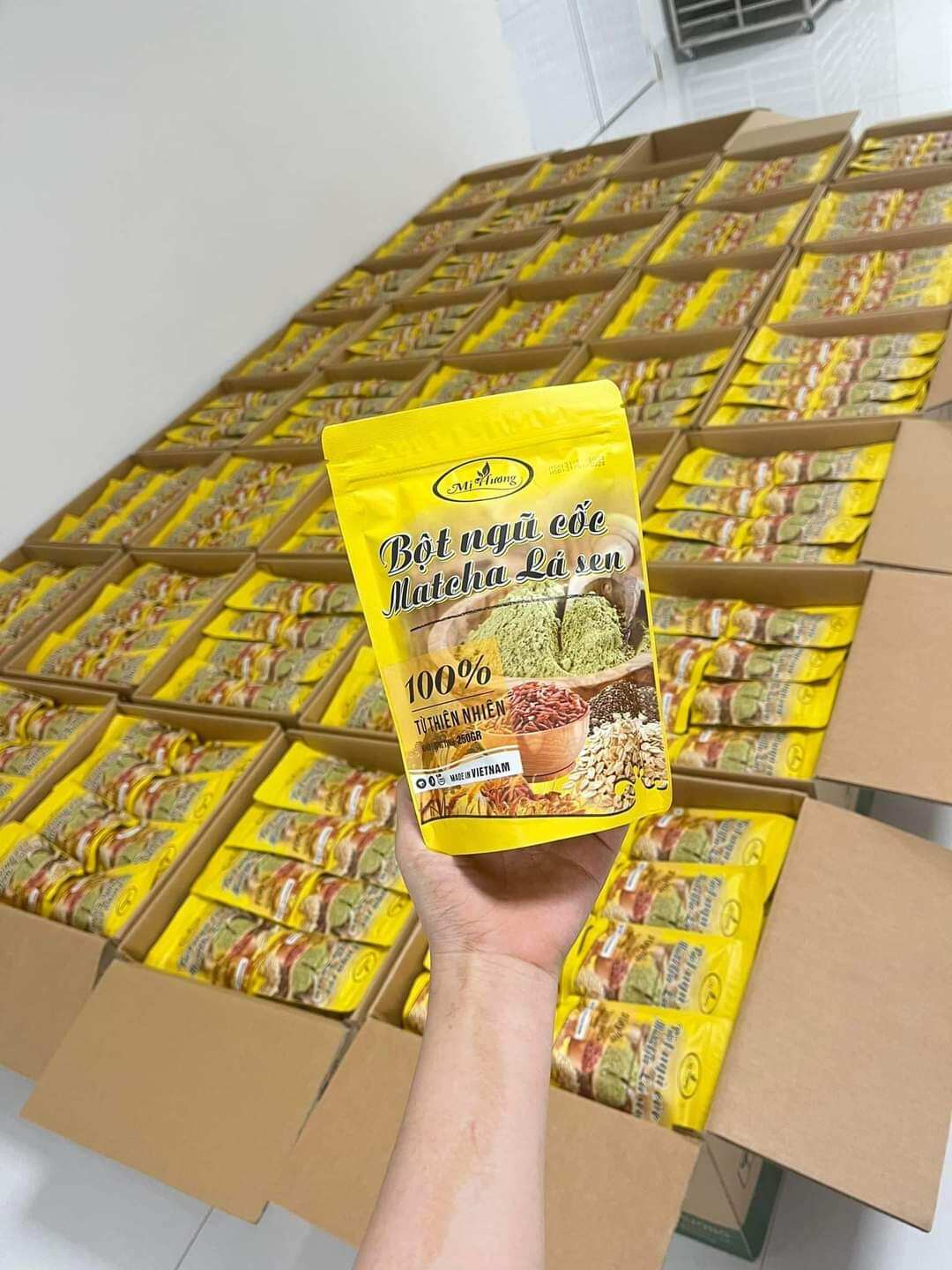 BỘT NGŨ CỐC MATCHA LÁ SEN MỊ HƯƠNG 250G