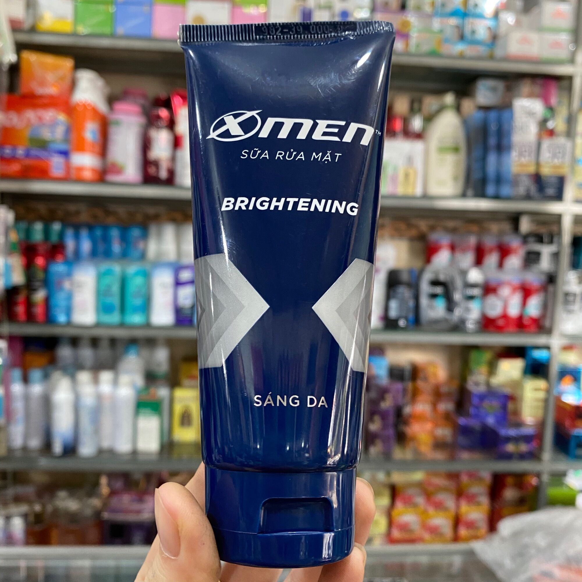 Sữa rửa mặt X-Men sáng da 50g