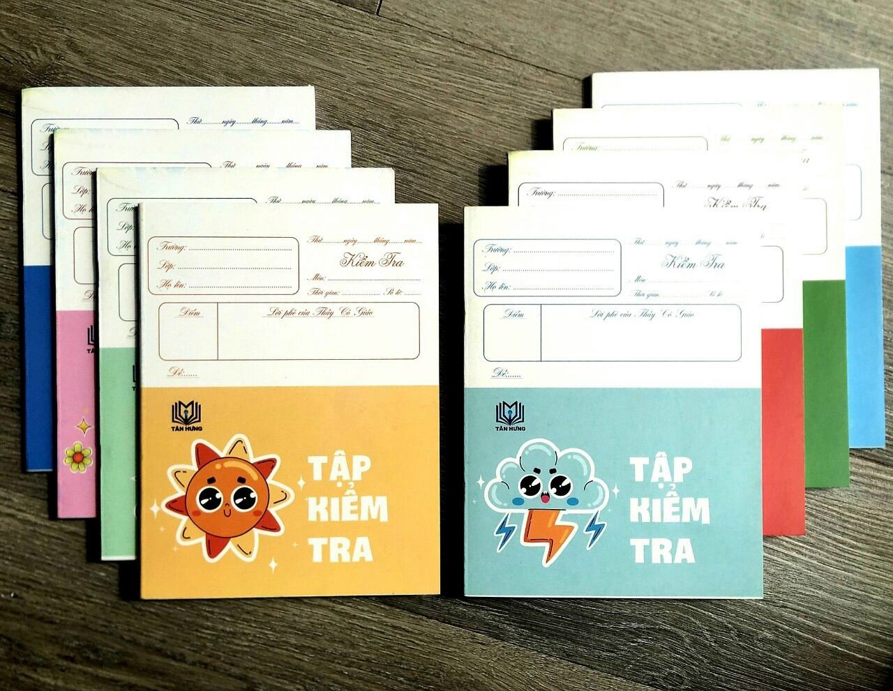1 cuốn tập kiểm tra