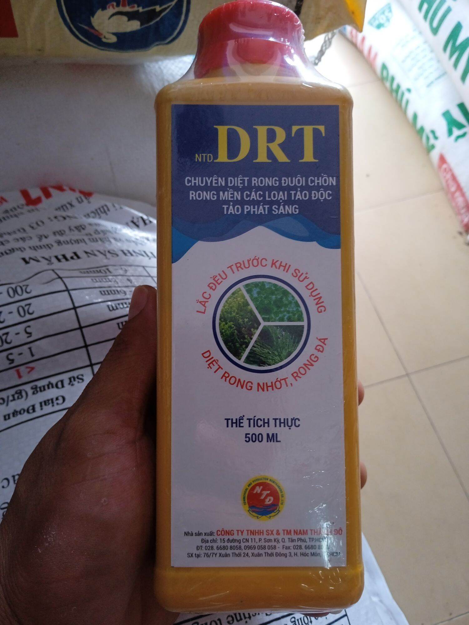 Thuốc diệt rong DRT chai vàng chuyên diệt tất cả các loại rong và tảo độc ,tảo phát sáng