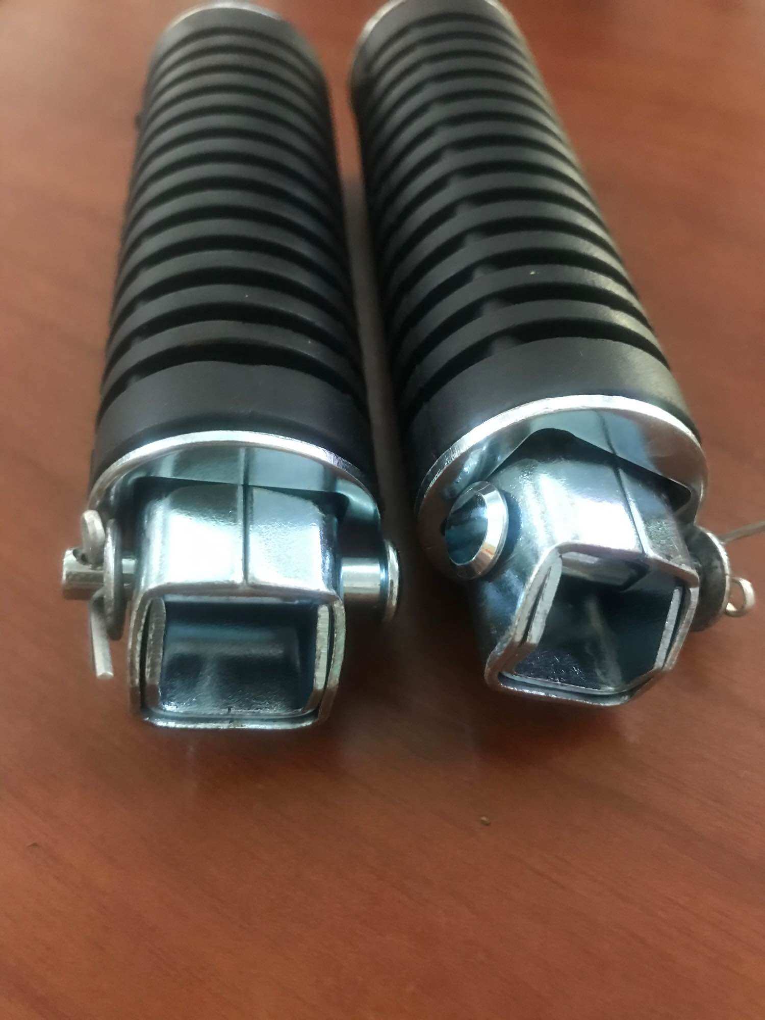 Gác chân sau , gập chân sau xe Dream