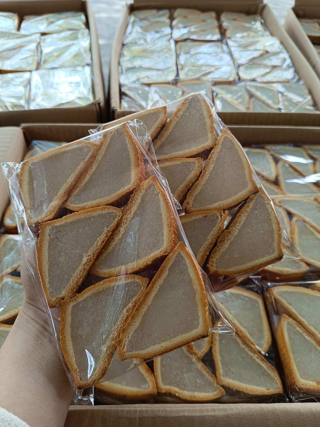 Bánh xà lam dừa tuổi thơ bịch 6 miếng ( Ăn vặt thuần chay)