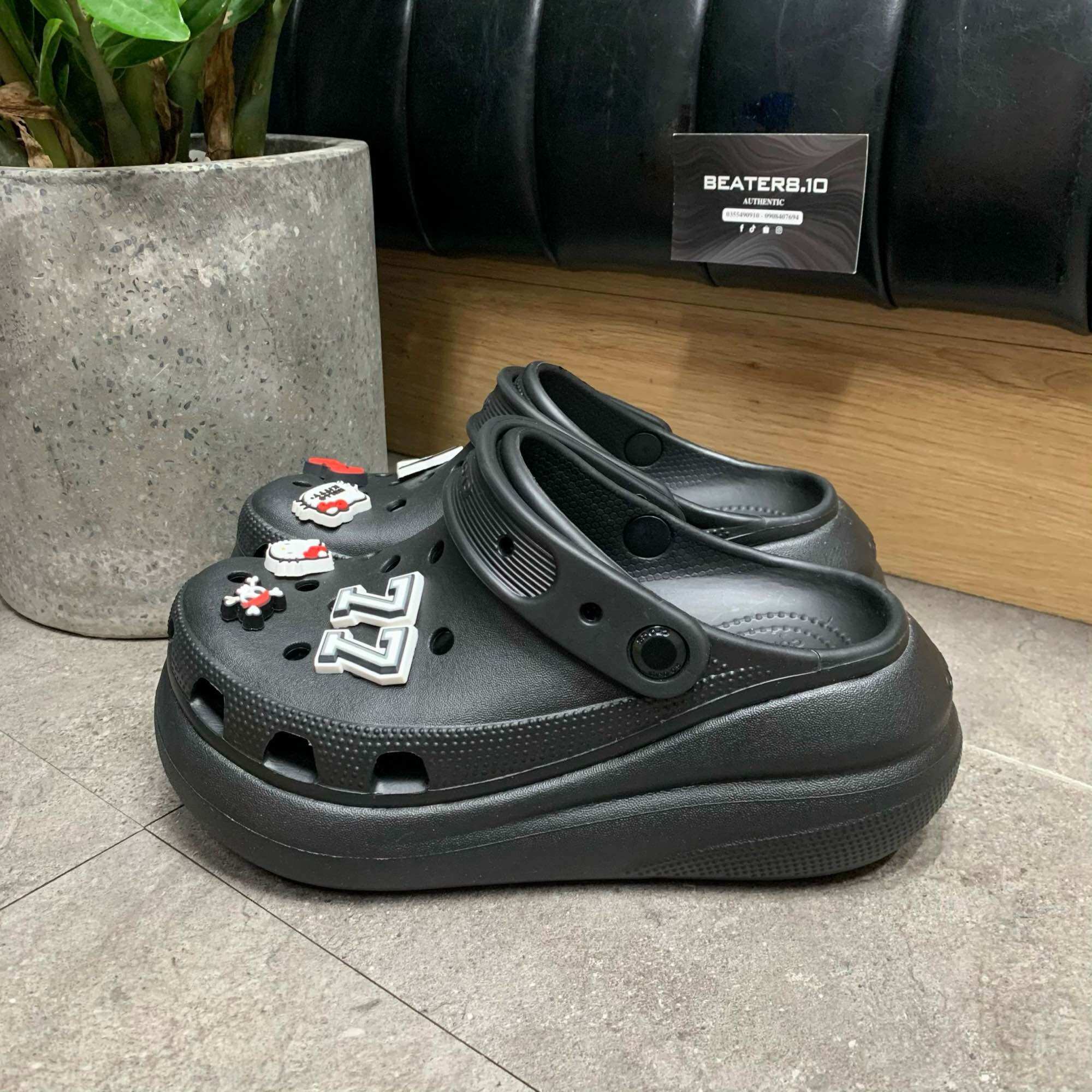 CHÍNH HÃNG - GIÀY CLOG UNISEX CROCS CRUSH CLASSIC WHITE Code: 207521-100
