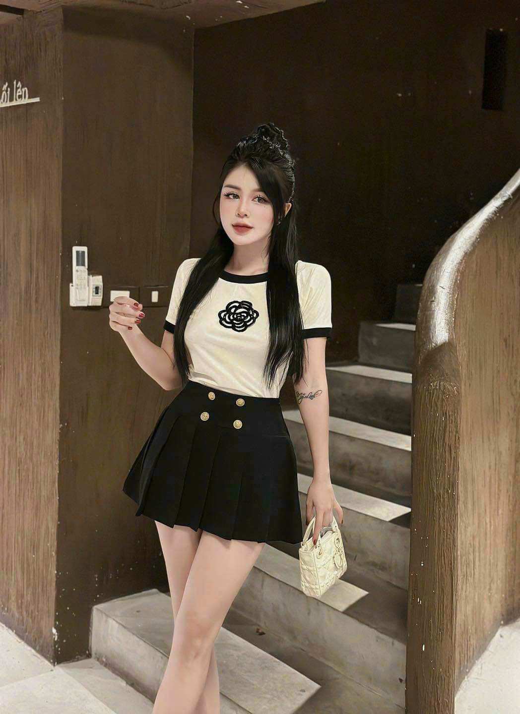 ÁO COTTON THÊU HOA CAO CẤP