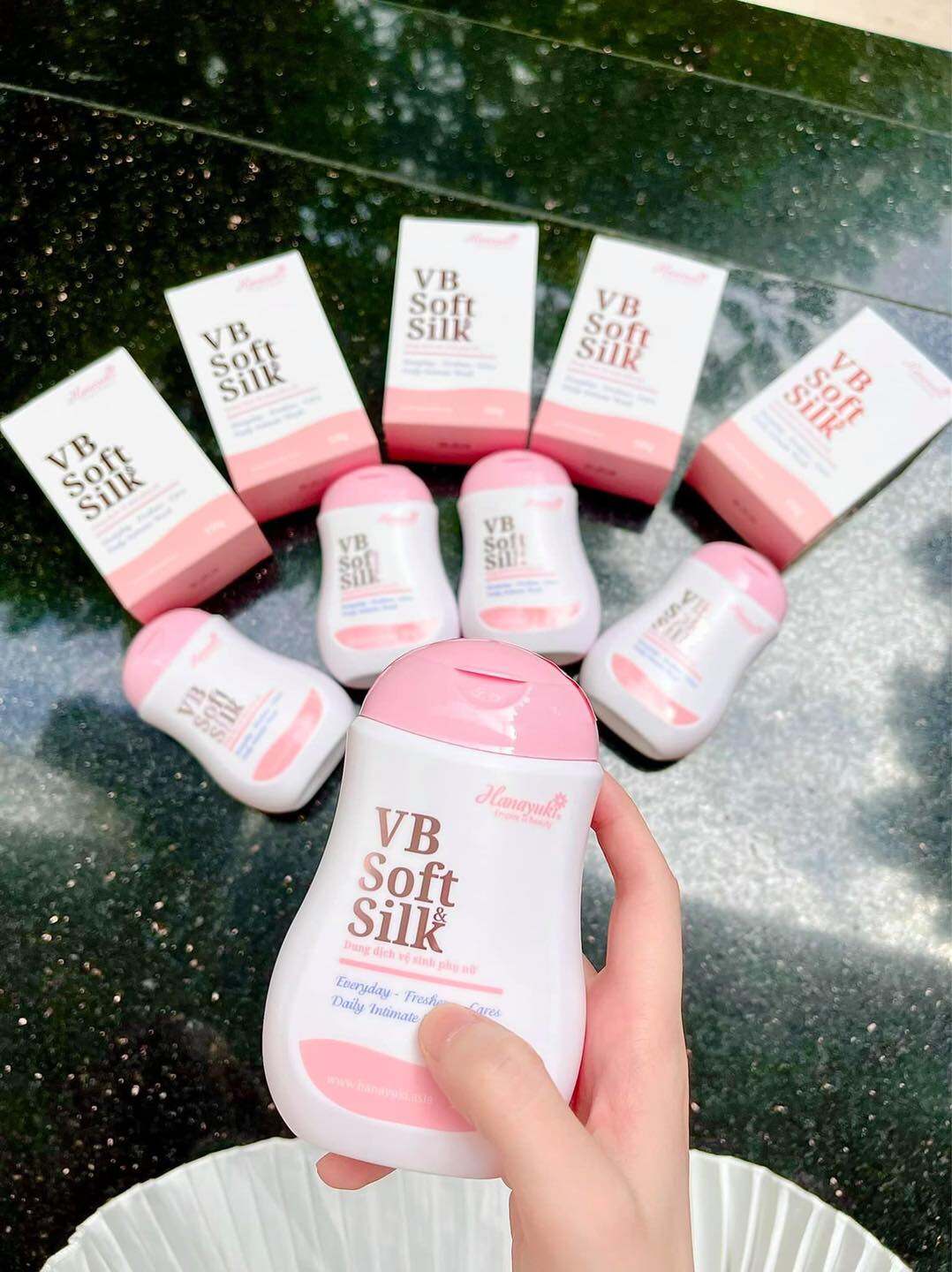 Dung Dịch Vệ Sinh Hanayuki Màu Hồng Vb Soft Silk
