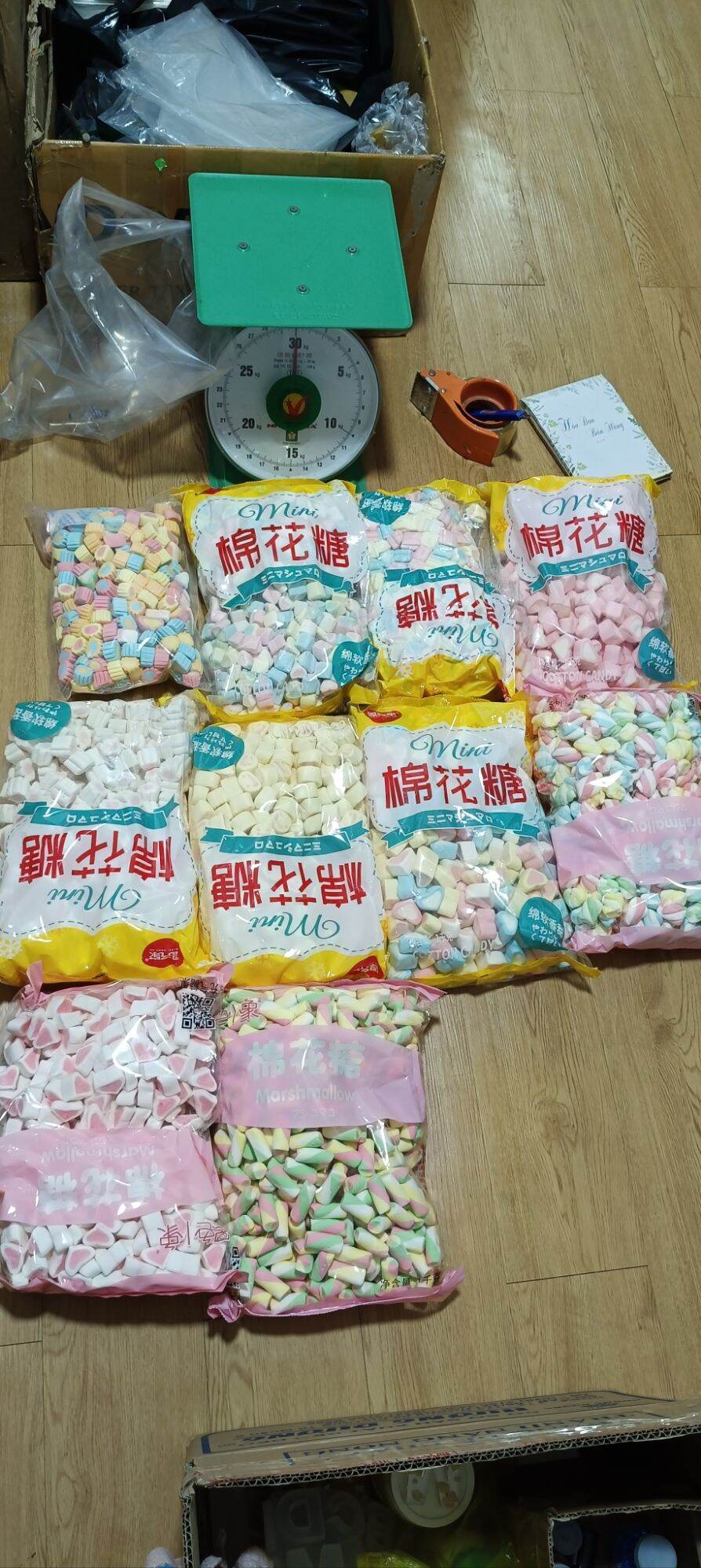 Kẹo bông gòn MARSHMALLOW 1.000g (ib lựa mẫu)