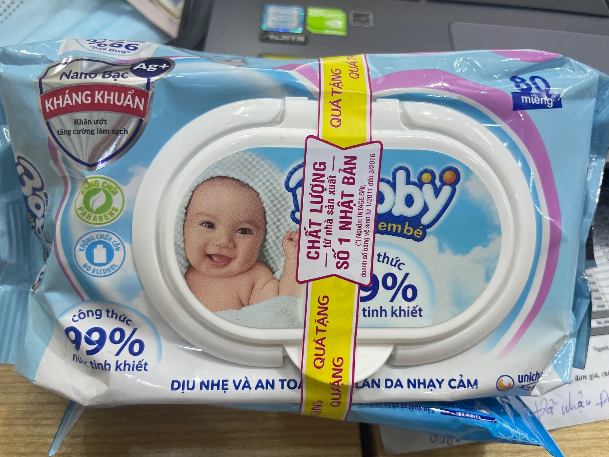Khăn giấy ướt Bobby