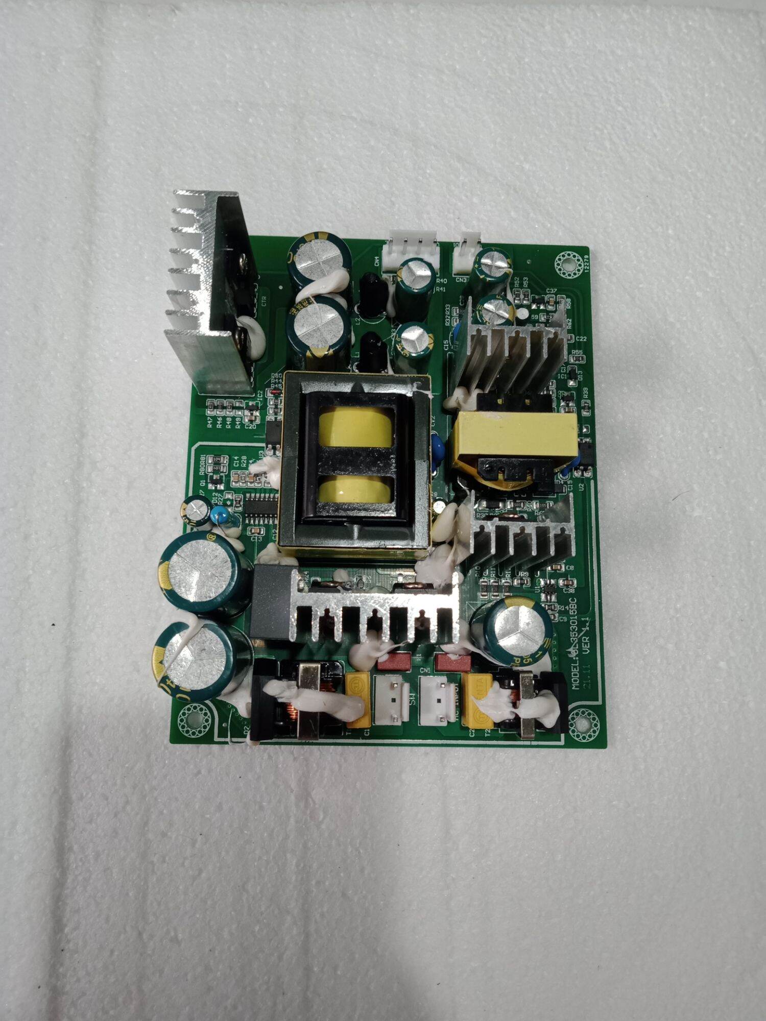 mạch nguồn loa kéo 35v đôi 15v đơn