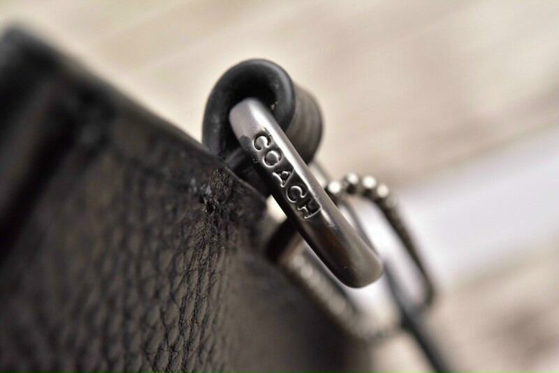 Clutch c0ach da thật sang trọng
