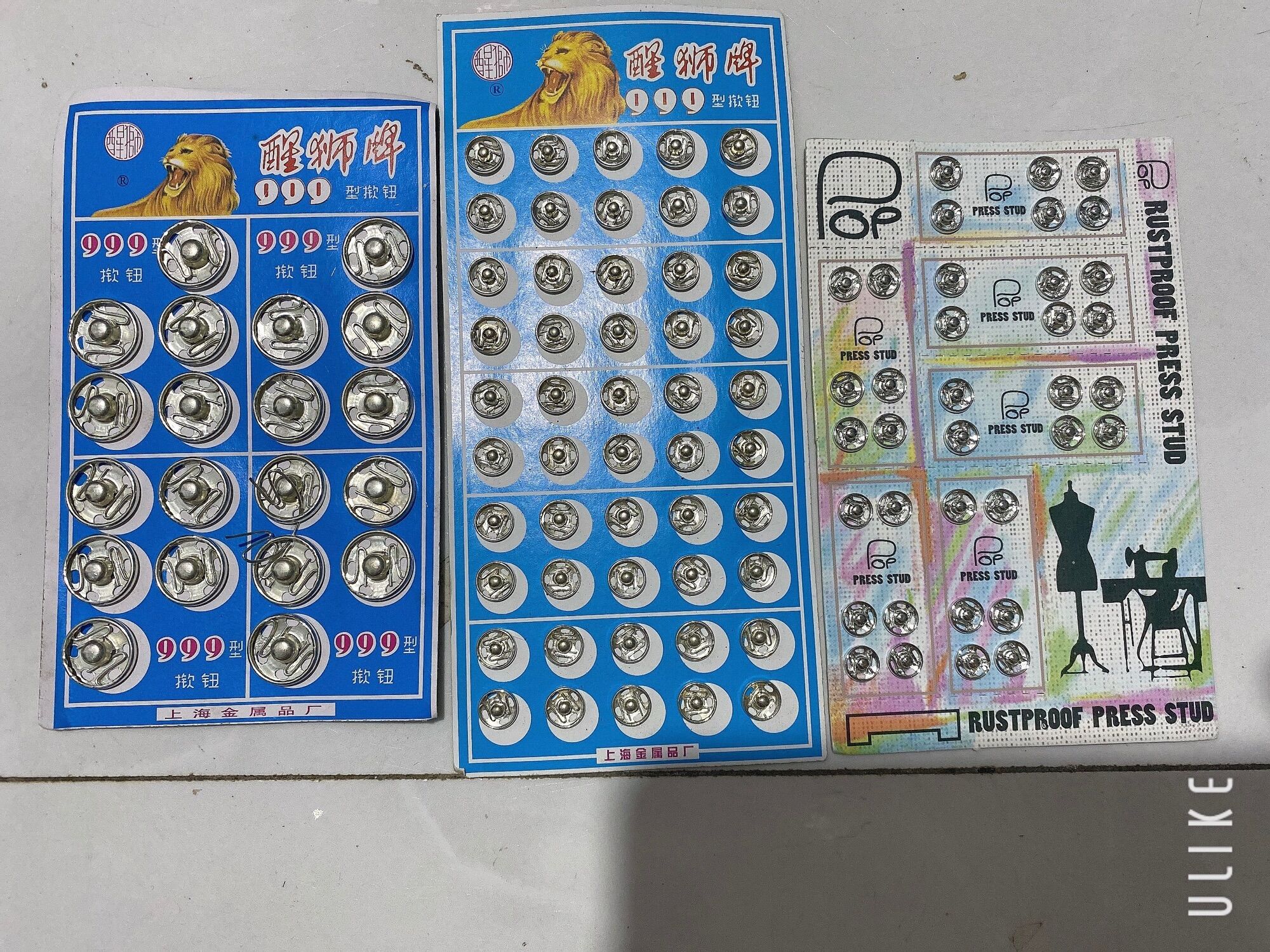Vỉ cúc bấm khuy áo vỉ to,vỉ bé