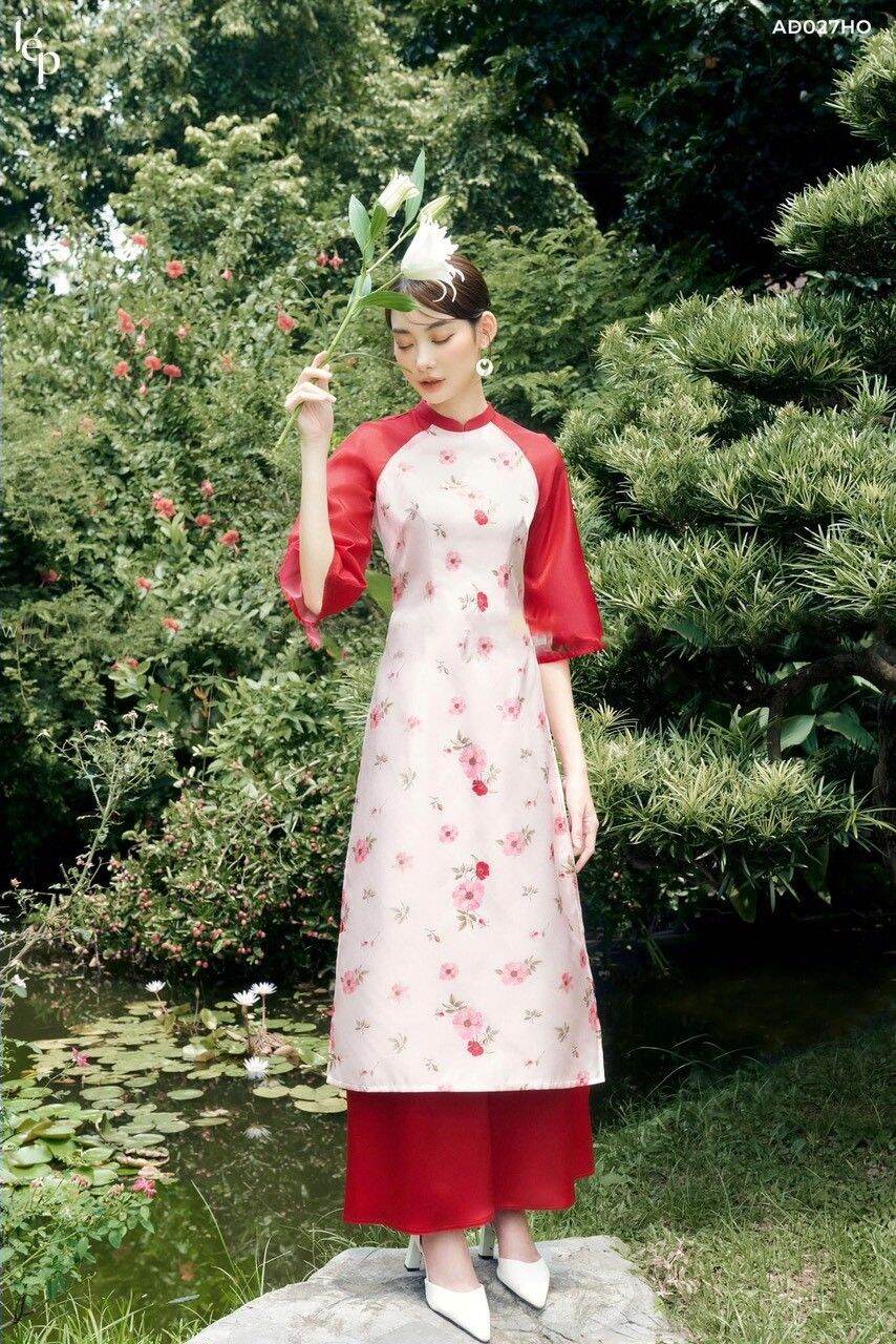 PT2 Áo dài cách tân Áo dài Tết chất liệu lụa mềm mại màu sắc tươi tắn họa tiết thêu tỉ mỉ sang chảnh