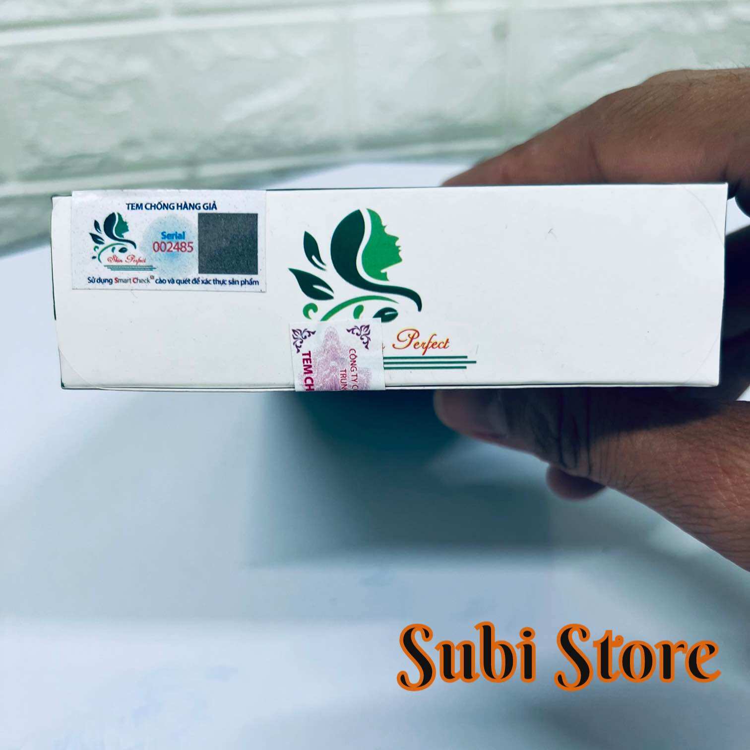 DUNG DỊCH VỆ SINH PHỤ NỮ LÁ TRẦU KHÔNG 150ML