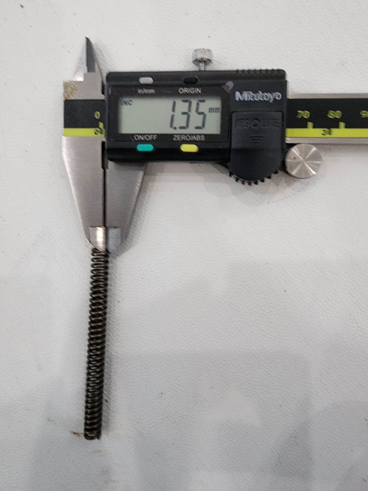 Lò xo phi 6.5 sợi 1.3 dài 7cm