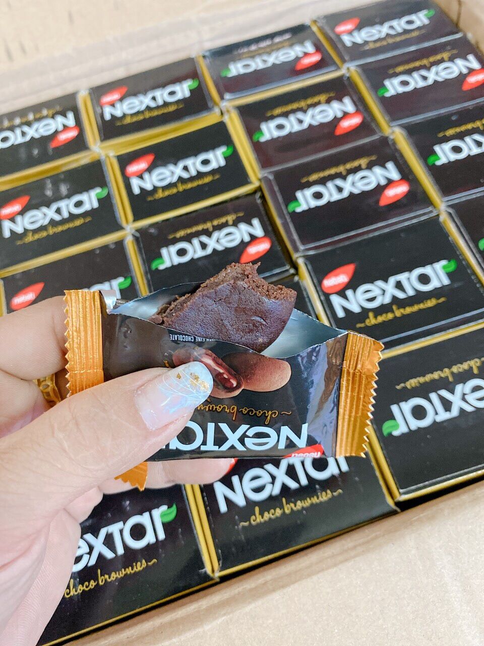 Bánh Nabati Nextar Choco Brownies Filled Cookies