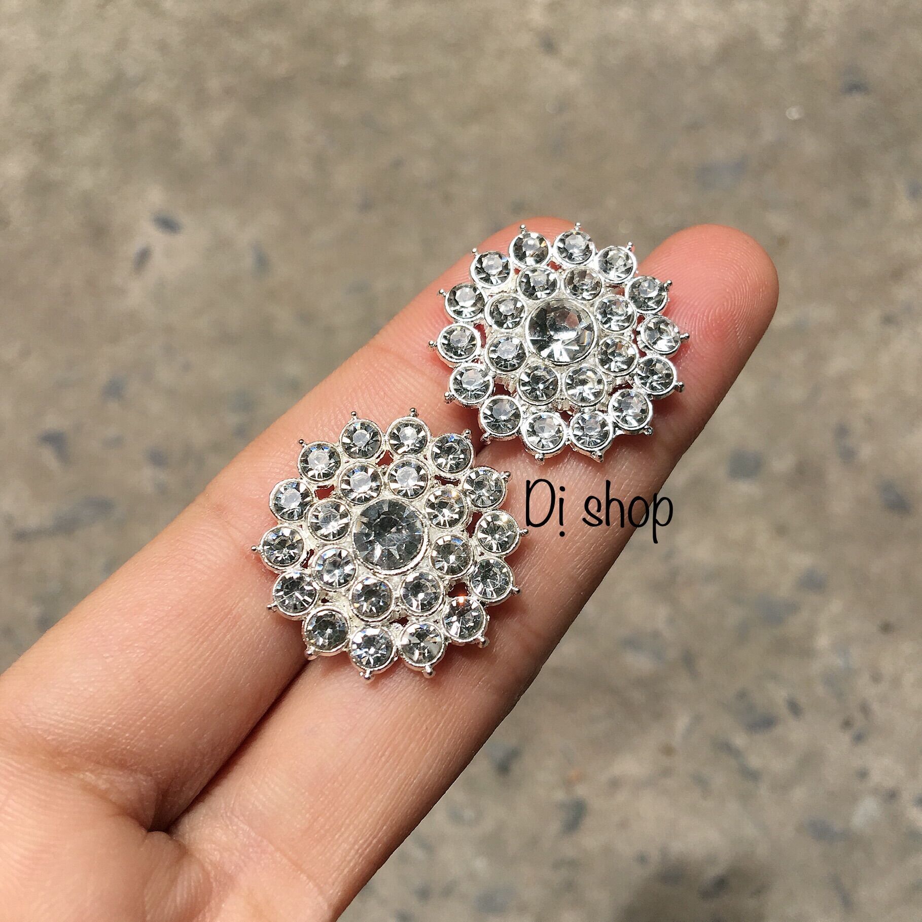 Nút đá size 2.4cm