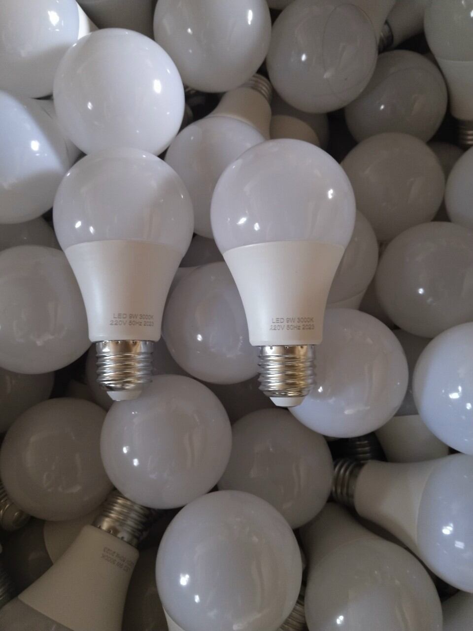 bóng led búp 9-12-15w đui e27 phổ thông
