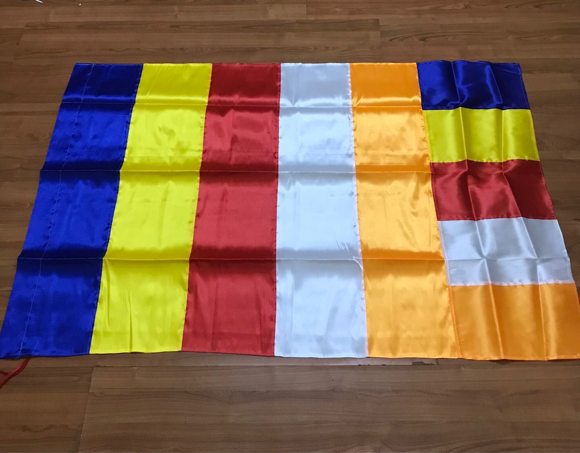 Cờ phật giáo kích thước 0.8x1.2m