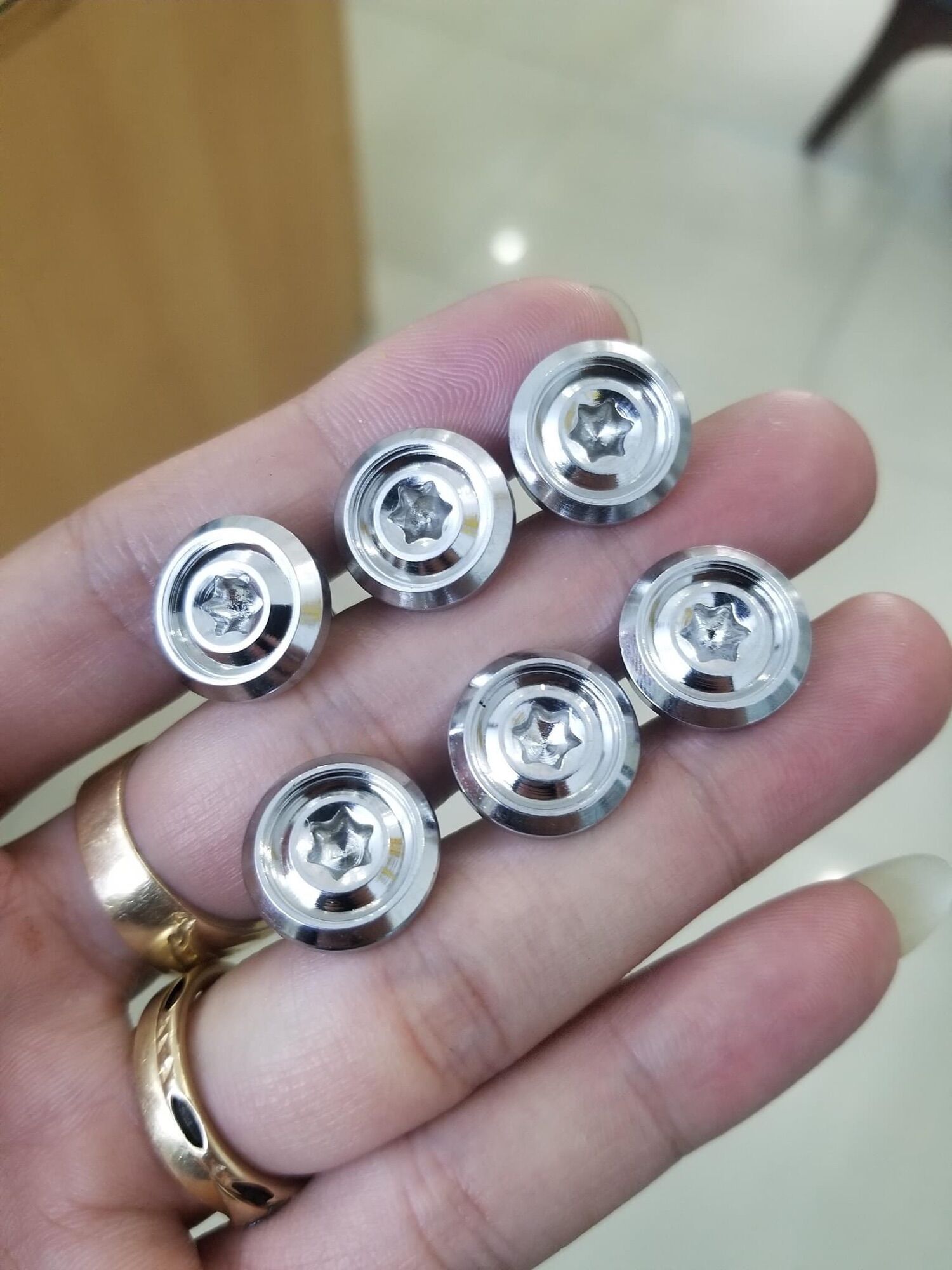Ốc Salaya Mẫu xoắn Thái TBT