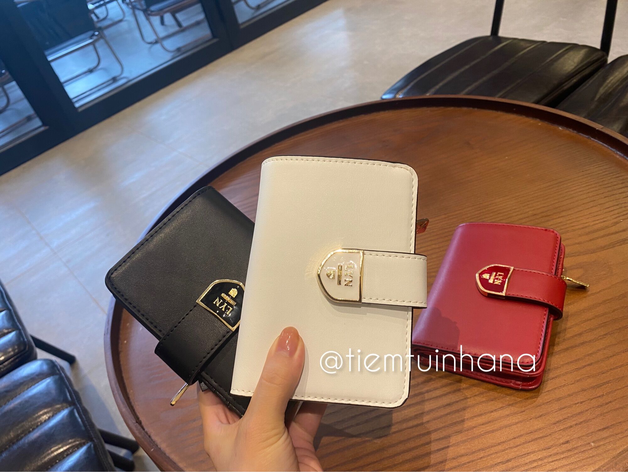 VÍ LYN ATHELLA SHORT WALLET| Kèm hộp