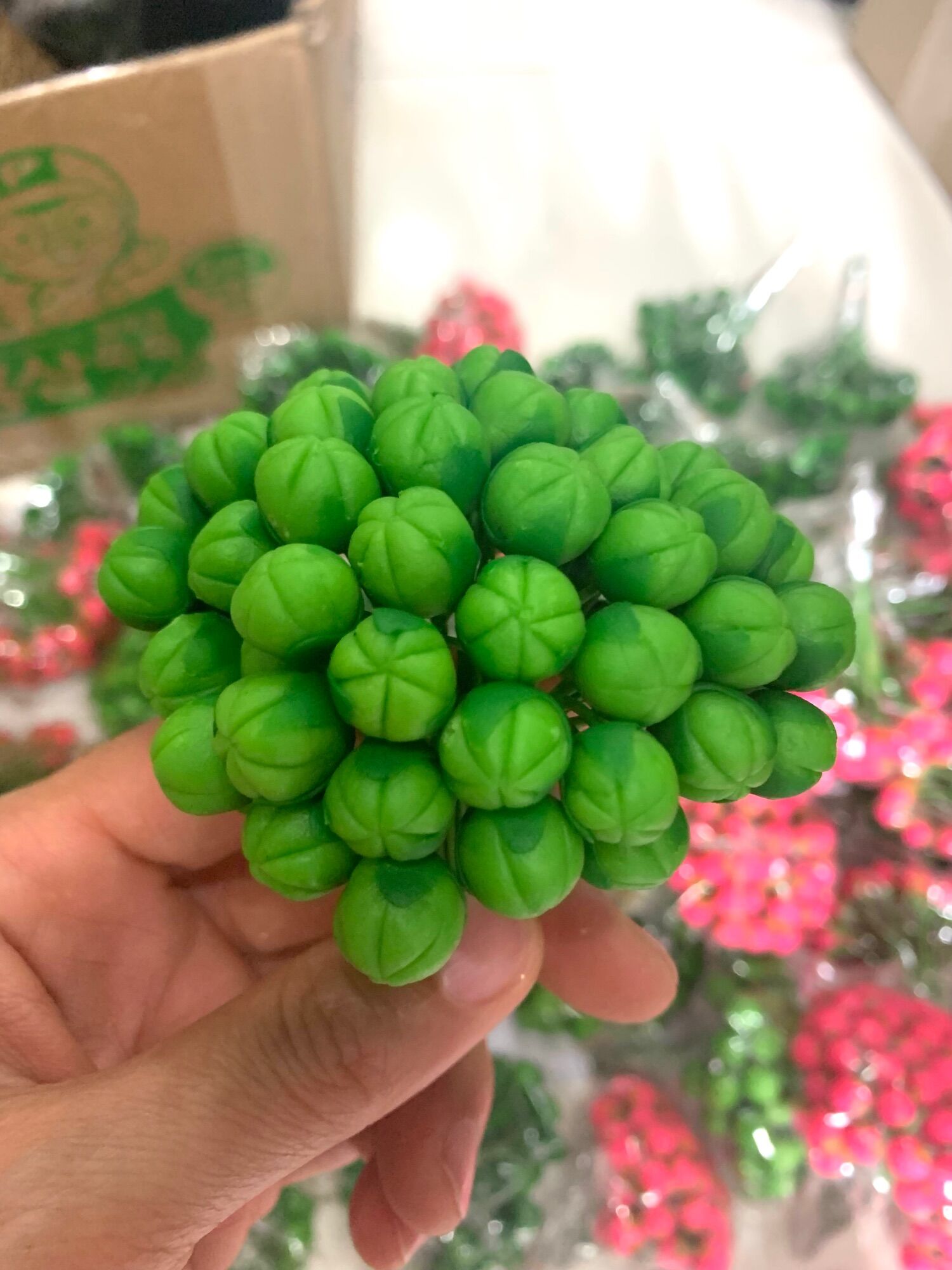 Hoa giả- Nụ đào đất sét se chân( 1 bó 50 cái)